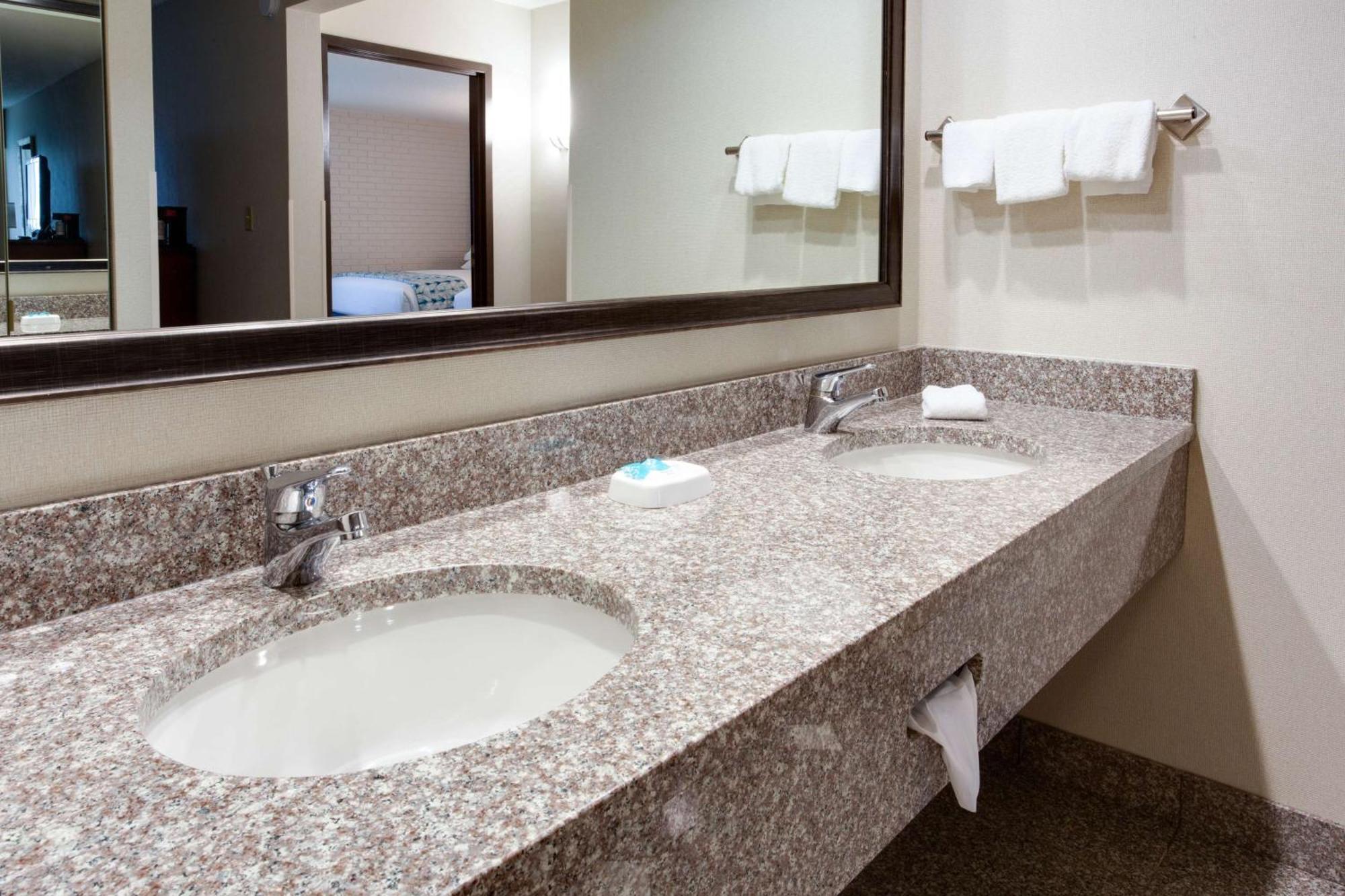 Drury Inn & Suites Nashville Airport Екстериор снимка